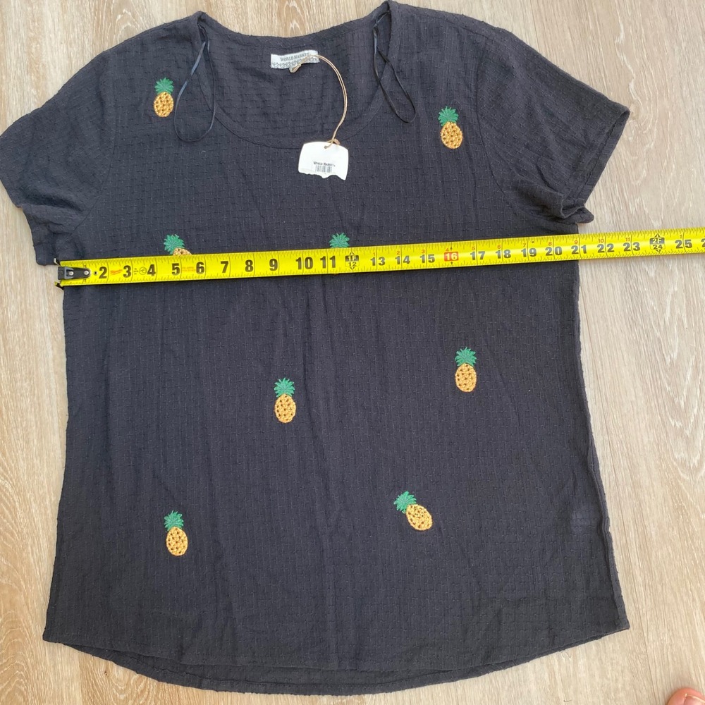 World Market Black Cotton Pineapple Embroidered Short Sleeve Top L/XL NWT - Picture 5 of 6